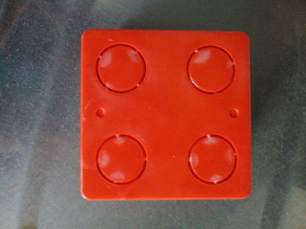 改性塑料注塑生產出現白點是怎么回事?